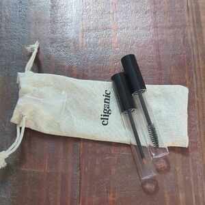 Castor Oil Funnel And 2 Dispensers, One Is A Brush And One Is An Eyebrow Brush